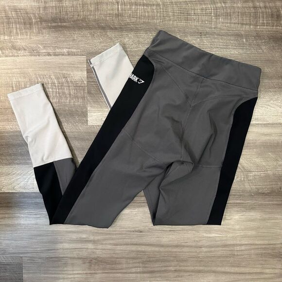 Gymshark Black & Gray High Rise Athletic Leggings Women's Size Small - Picture 7 of 7